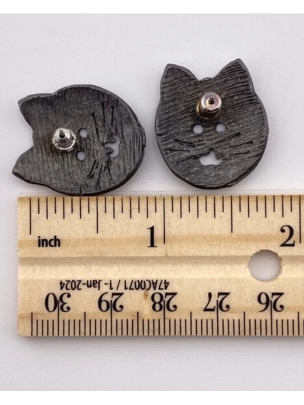 (8) Vintage Cat Earrings